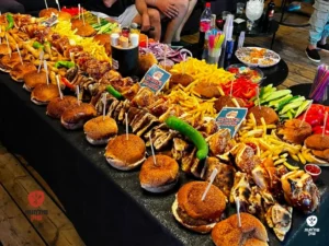 שולחן שוק קטן